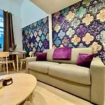 Апартаменты Alhambra - Lyon Les Halles - *